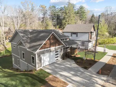 New construction Single-Family house 62 Pinedale Rd, Asheville, NC 28805 - image