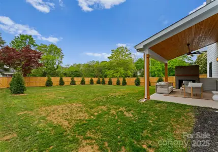 New construction Single-Family house 571 Lyttleton Dr, Charlotte, NC 28211 - image