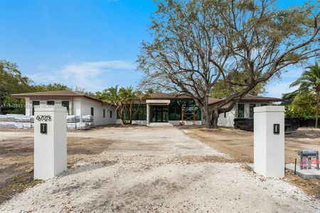 New construction Single-Family house 6725 Sw 92Nd St, Pinecrest, FL 33156 - photo 0