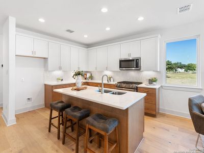 New construction Single-Family house 554 Mcmonigal Pl, San Antonio, TX 78210 - image 14