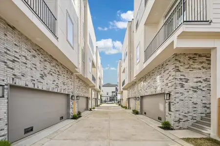 New construction Single-Family house 1403 W 21St St, Unit C, Houston, TX 77008 - image 4