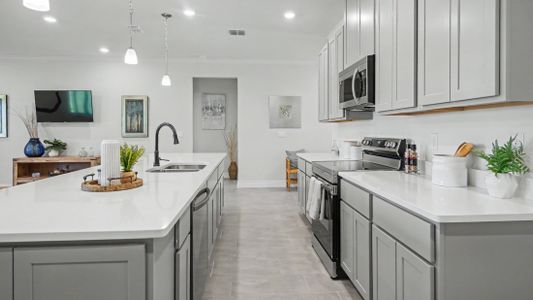 New construction Single-Family house 2214 Elegant Mnr Cir, Edgewater, FL 32141 plan Drexel - image 6