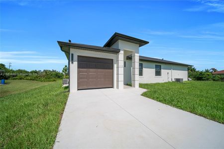 New construction Duplex house 1110-1112 Eisenhower Blvd, Lehigh Acres, FL 33974 - image