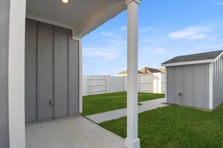 New construction Single-Family house 127 Summer Dr, Elgin, TX 78621 - image
