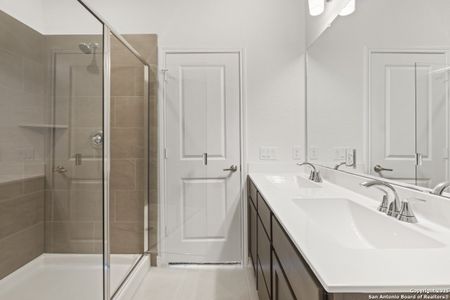 New construction Single-Family house 405 Panther Wy, Seguin, TX 78155 null- photo 7 7