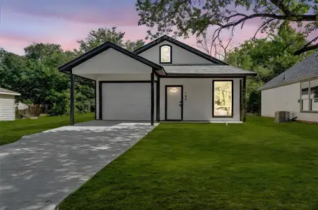 New construction Single-Family house 705 E Hanna St, Denison, TX 75021 - image