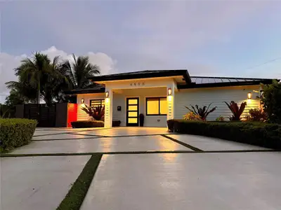 New construction Single-Family house 4550 Ne 3Rd Ave, Oakland Park, FL 33334 - image