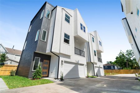 New construction Single-Family house 1116 Hogan St, Houston, TX 77009 - image