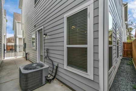 New construction Single-Family house 853 Mansfield St, Unit D, Houston, TX 77091 null- photo 45 45