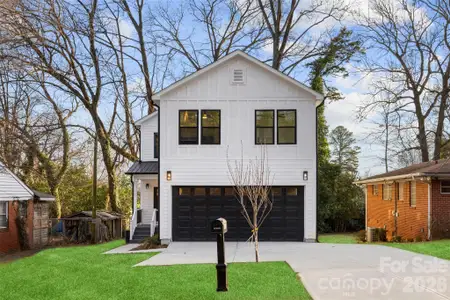 New construction Single-Family house 1413 Hateras Ave, Charlotte, NC 28216 - image