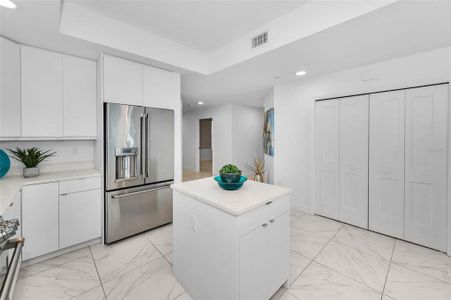New construction Condo house 125 Island Wy, Unit 502, Clearwater Beach, FL 33767 null- photo 11 11