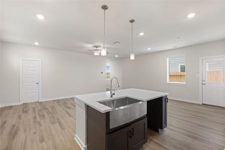 New construction Single-Family house 1222 Elsinore Dr, Arcola, TX 77583 null- photo 8 8