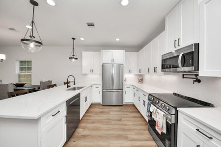 New construction Single-Family house 12015 Rockview Dr, Conroe, TX 77306 - image 6