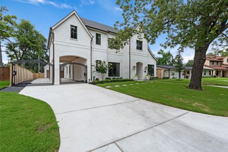 New construction Single-Family house 8412 Lofland Dr, Houston, TX 77055 - image