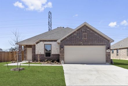 New construction Single-Family house 1808 Apache Circle, Cleburne, TX 76033 - photo 0