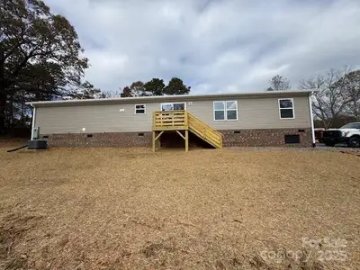 New construction Single-Family house 1564 Saddlewood Rd, Lincolnton, NC 28033 - image