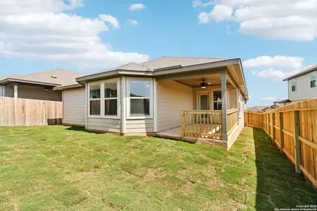 New construction Single-Family house 3076 Pike Dr, New Braunfels, TX 78132 plan Allen - image