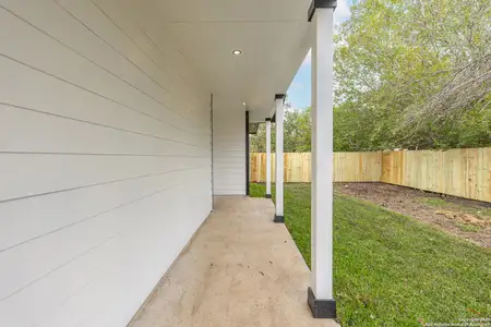 New construction Single-Family house 10750 Green Lk, San Antonio, TX 78223 - image