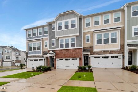 New construction Townhouse house 2703 Hunter Woods Dr, Unit #557, Apex, NC 27502 - image
