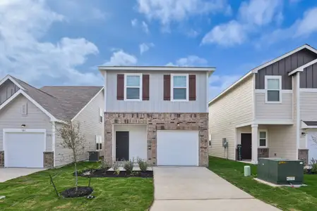 New construction Single-Family house 10644 Harlequinn, Adkins, TX 78101 plan Ross - image