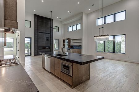 New construction Single-Family house 101 Manciano Dr, Horseshoe Bay, TX 78657 - image 9