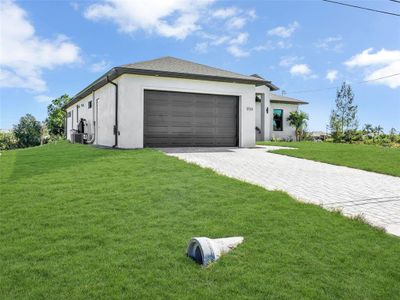 New construction Single-Family house 1723 Nw 7Th Ave, Cape Coral, FL 33993 - image