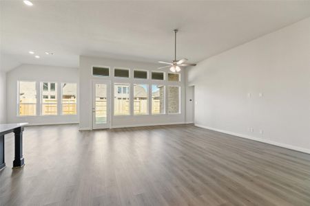 New construction Single-Family house 3011 Matador Ranch Trl, Crosby, TX 77532 plan Classic Series - Yale - image 11