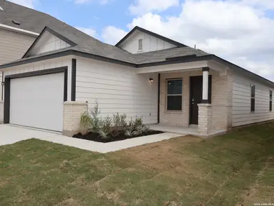 New construction Single-Family house 1528 Gentle Vw, New Braunfels, TX 78130 plan Azalea - 30' Smart Series - image