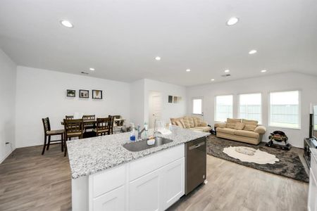 New construction Single-Family house 2039 Woodlark Wy, Sealy, TX 77474 null- photo 9 9