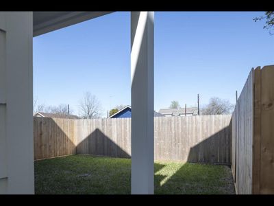 New construction Single-Family house 5217 Noble Street, Unit A, Houston, TX 77020 - photo 25 25