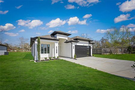 New construction Single-Family house 1511 Waco St, Dayton, TX 77535 - image