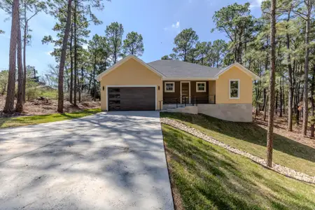 New construction Single-Family house 147 Kamakoa Ln, Bastrop, TX 78602 - image