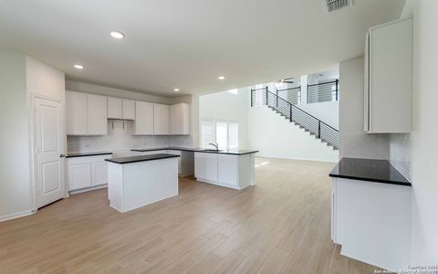 New construction Single-Family house 1236 Sweden, Seguin, TX 78155 Trinity- photo 18 18