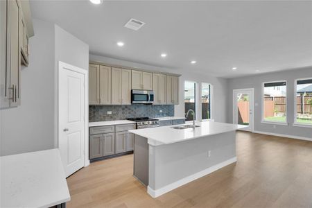 New construction Single-Family house 5064 Picasso Rd, Royse City, TX 75189 plan The Royal - image 8