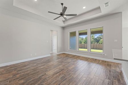 New construction Single-Family house 2106 Briarwood Dr, Bridgeport, TX 76426 plan The Granger - image 16
