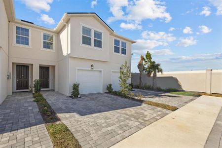 New construction Townhouse house 2391 Summerlit St, Lutz, FL 33559 - photo 0