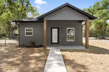 New construction Single-Family house 901 E Warren St, Plant City, FL 33563 - image