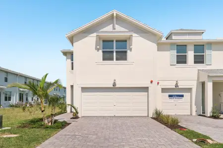 New construction Townhouse house 471 Salisbury Cir, Fort Pierce, FL 34982 Sandpiper End- photo 0