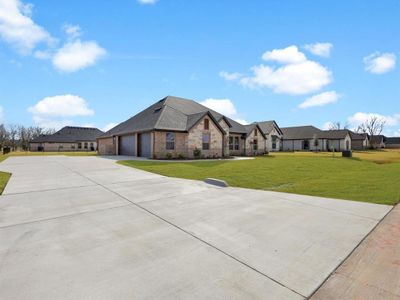 New construction Single-Family house 3104 Hazlewood Rd, Granbury, TX 76049 null- photo 2 2