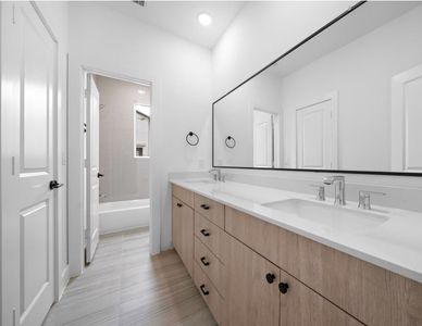 New construction Single-Family house 1027 Yale St, Houston, TX 77008 plan The Gianna - image 15