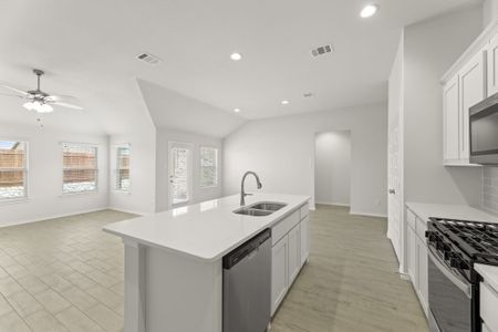 New construction Single-Family house 111 Aston Wy, Terrell, TX 75160 plan Boston - image 9