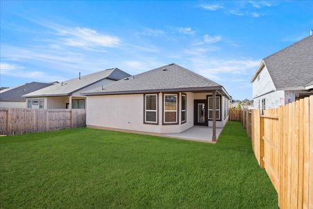 New construction Single-Family house 1620 Seekat Dr, Canyon Lake, TX 78132 Connor- photo 3 3