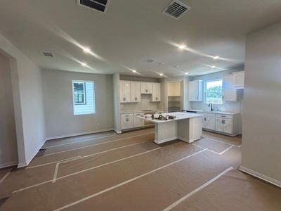 New construction Single-Family house 256 Denali Wy, Dripping Springs, TX 78620 Barton- photo 5 5