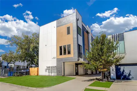 New construction Townhouse house 6001 Lewis St, Unit 102, Dallas, TX 75206 - image