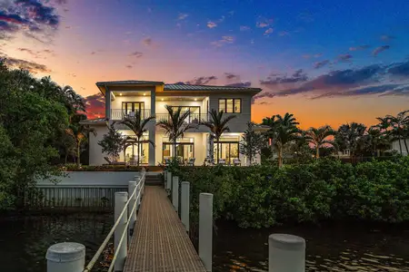 New construction Single-Family house 908 N Atlantic Dr, Lantana, FL 33462 - image