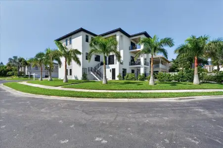New construction Single-Family house 116 Wimbledon Ct, Redington Shores, FL 33708 - image