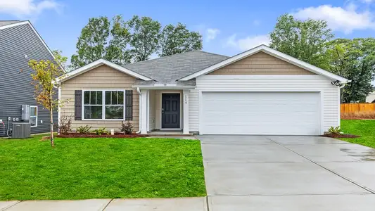 New construction Single-Family house 127 Cades Cove Dr, Greenwood, SC 29646 plan Aria - image