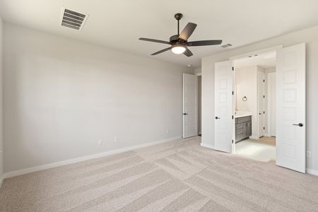 New construction Single-Family house 144 Granit Oak Dr, Dripping Springs, TX 78620 Fieldstone- photo 18 18