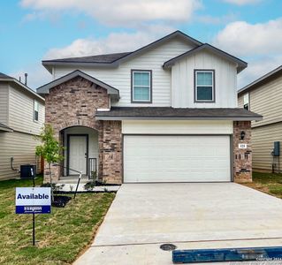 New construction Single-Family house 125 Chipping Alley, Floresville, TX 78114 Grace - photo 0