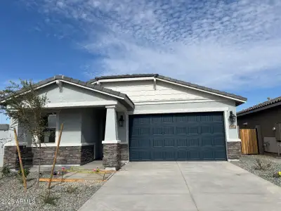 New construction Single-Family house 16040 W Bronco Trl, Surprise, AZ 85387 plan Leslie - image